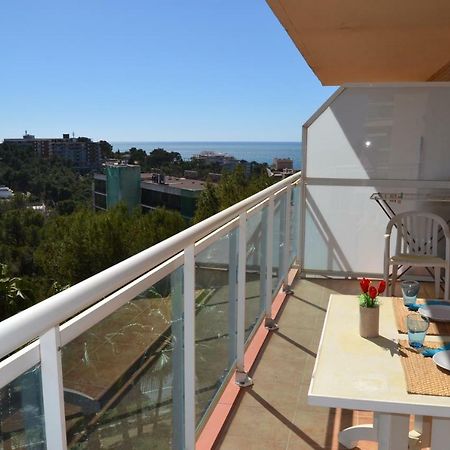 Lovely Familiar Apartment With Pool In Cap 살루 외부 사진