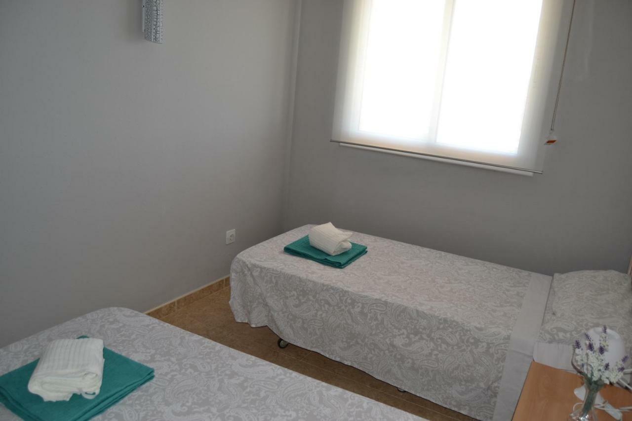 Lovely Familiar Apartment With Pool In Cap 살루 외부 사진